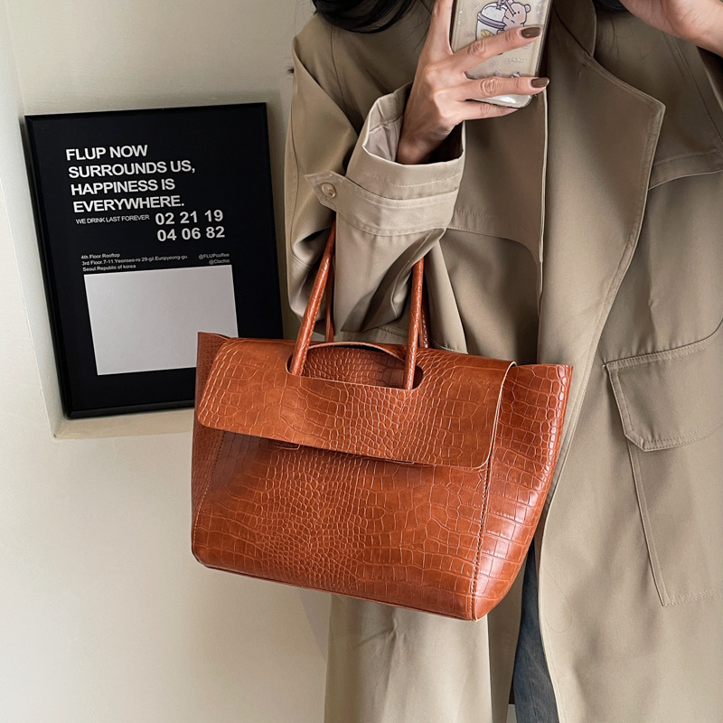 Luxury Bags Vip - حقيبة كبيرة بنمط حجر للنساء ،