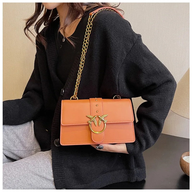 حقيبة جلدية فاخرة للسيدات، حقي - مراجعة Luxury Bags Vip وسعره