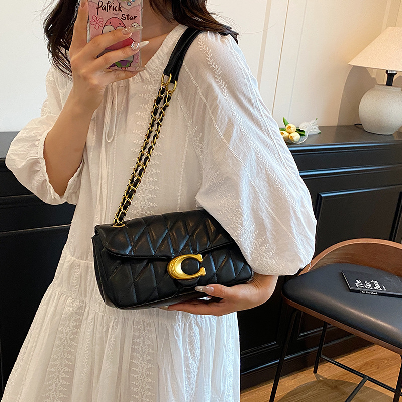 حقيبة كتف نسائية من الجلد المب - مراجعة Luxury Bags Gold وسعره