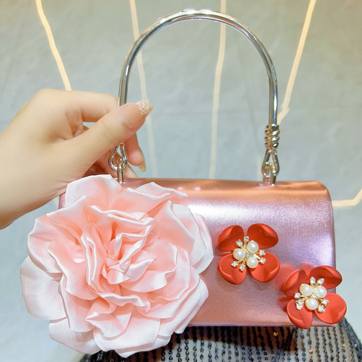 فاخر الذهب ثلاثية الأبعاد زهرة - مراجعة Luxury Bags Gold وسعره
