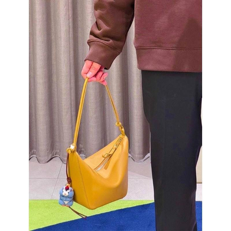 حقيبة كتف نسائية صفراء محمولة  - مراجعة Luxury Bags Yellow وسعره