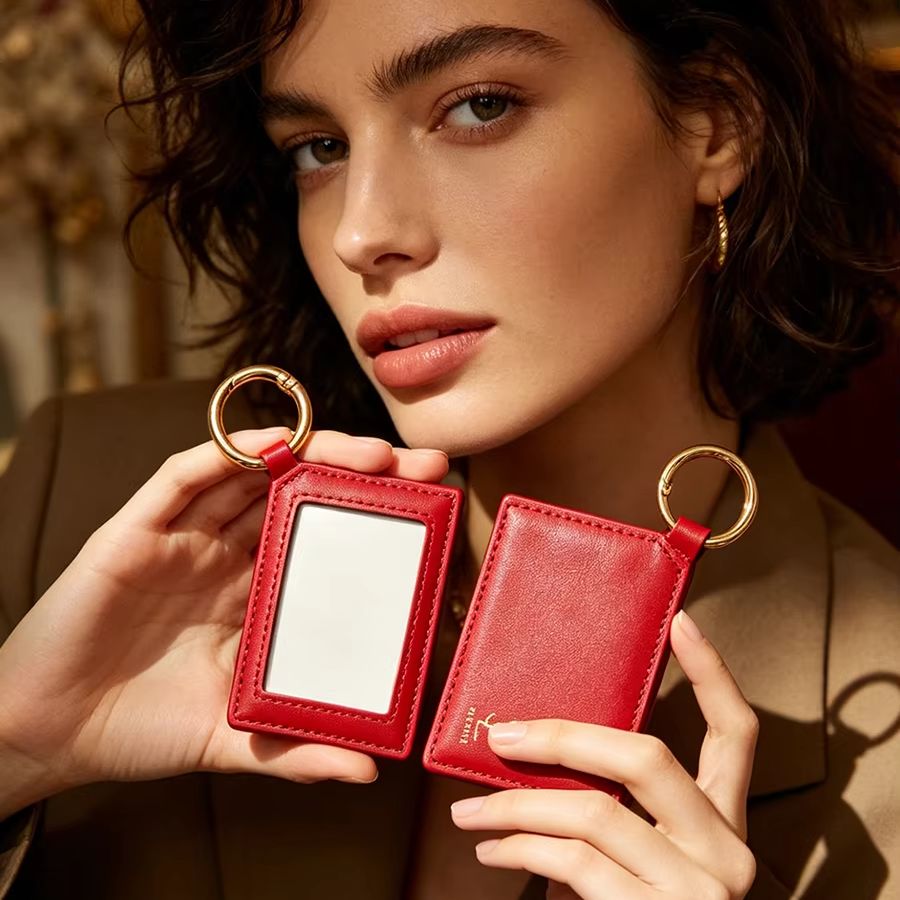 مرآة مكياج صغيرة مربعة الشكل م - مراجعة Luxury Designer Bags Ysl وسعره