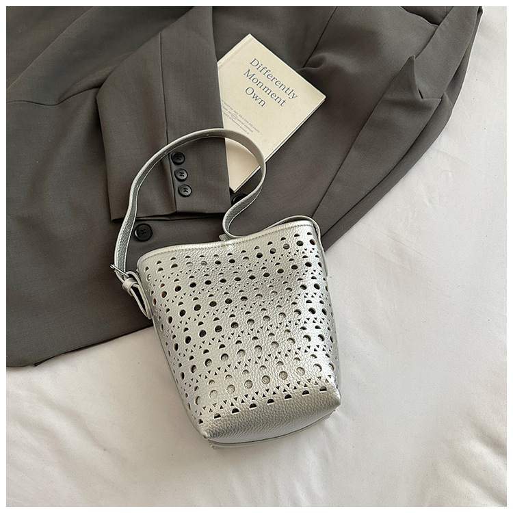 حقيبة نسائية كبيرة مجوفة رائجة - مراجعة Luxury Bags Vip وسعره